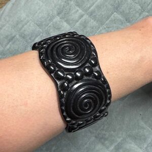 Vintage Plastic Bangle Bracelet, Black, Swirl Pattern, Retro, Boho